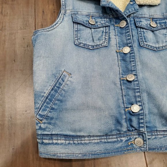 Cat and Jack Sherpa lined denim vest Big Girls size XL 14/16 Faux fur Big girls - Picture 4 of 8